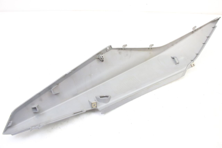 photo de VERKLEIDUNG HINTEN RECHTS SYM ORBIT III 3 4T 50 (2021 - 2025)