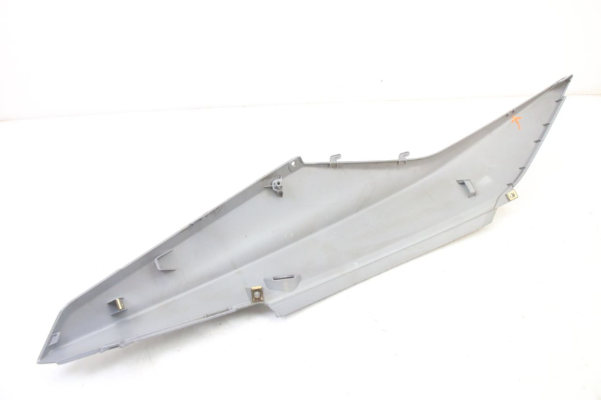 photo de VERKLEIDUNG HINTEN RECHTS SYM ORBIT III 3 4T 50 (2021 - 2025)