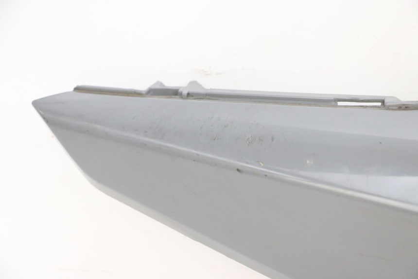 photo de VERKLEIDUNG HINTEN RECHTS SYM ORBIT III 3 4T 50 (2021 - 2025) - Detaillierte Sichtprüfung