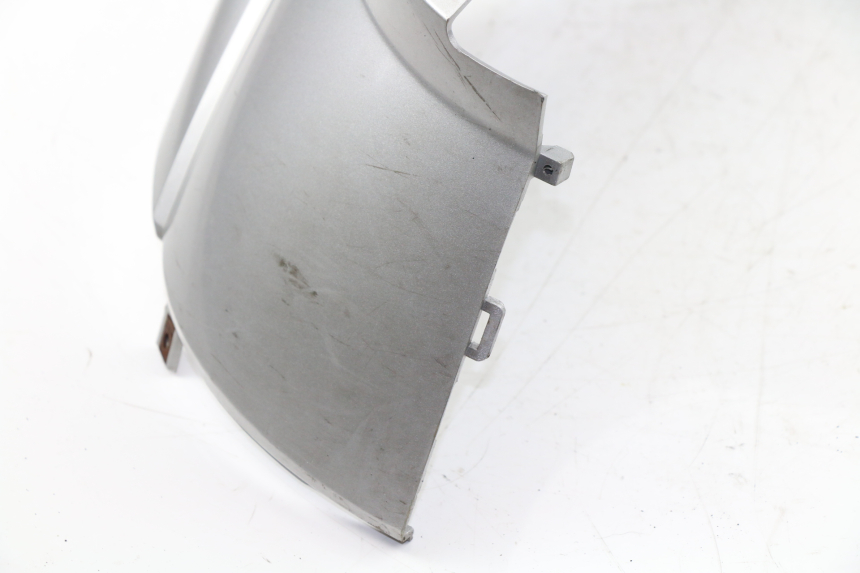 photo de VERKLEIDUNG HINTEN RECHTS KYMCO PEOPLE S 125 (2000 - 2008)