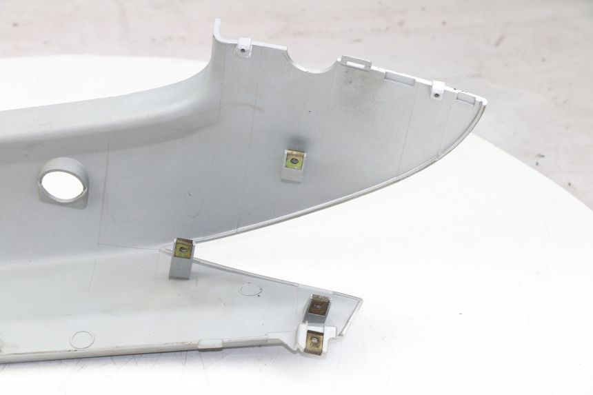 photo de VERKLEIDUNG HINTEN RECHTS KYMCO PEOPLE S 125 (2000 - 2008)