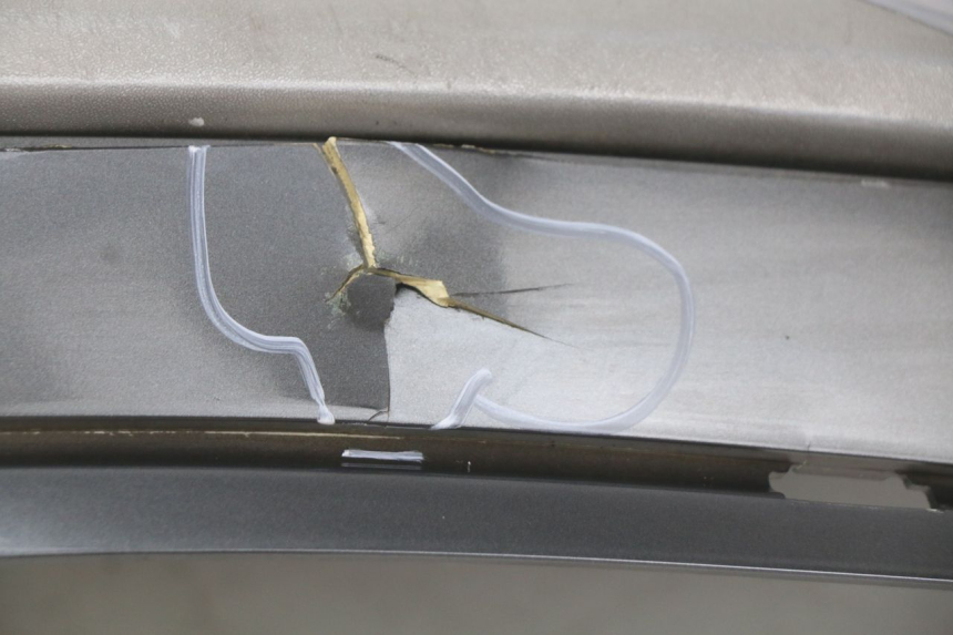 photo de RECHTER HINTERER KOTFLÜGEL PEUGEOT GEOPOLIS 400 (2007 - 2013)