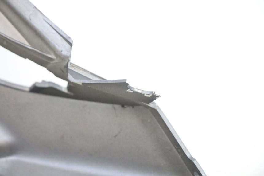 photo de VERKLEIDUNG HINTEN RECHTS PEUGEOT SATELIS 125 (2013 - 2018)
