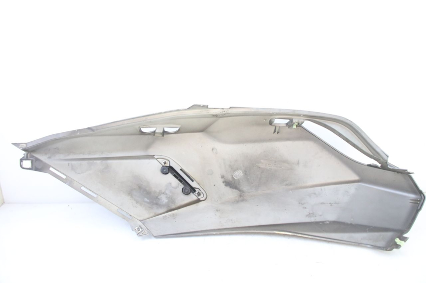 photo de VERKLEIDUNG HINTEN RECHTS PEUGEOT SATELIS 125 (2013 - 2018)