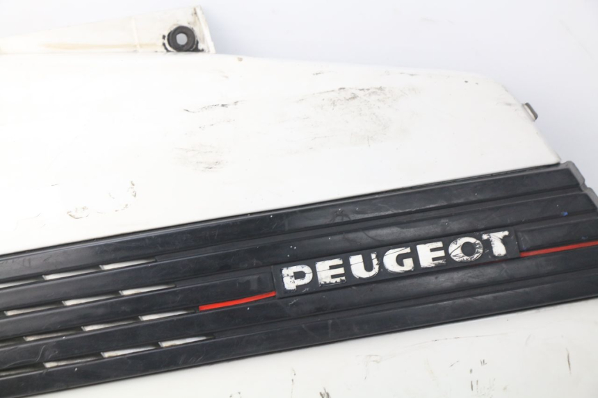 photo de VERKLEIDUNG HINTEN RECHTS PEUGEOT SX 80 (1986 - 1995)