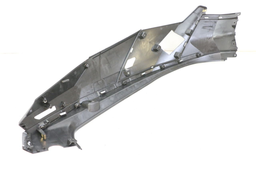 photo de RECHTE HINTERE SEITENVERKLEIDUNG PEUGEOT TWEET 4T 50 (2023 - 2025)