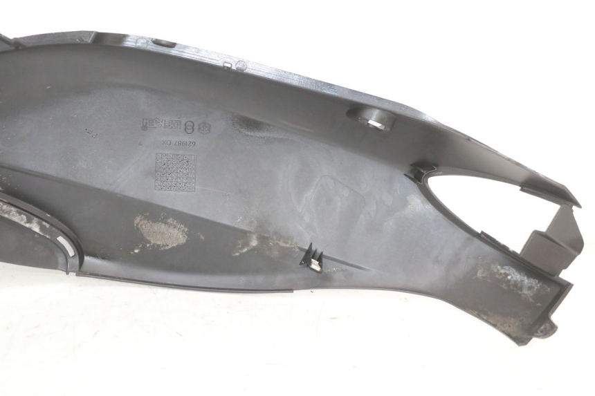photo de VERKLEIDUNG HINTEN RECHTS PIAGGIO FLY 2T 50 (2004 - 2017)