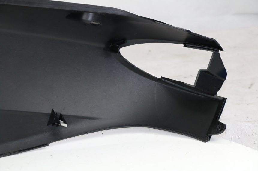 photo de VERKLEIDUNG HINTEN RECHTS PIAGGIO FLY 2T 50 (2004 - 2017)