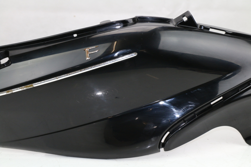 photo de VERKLEIDUNG HINTEN RECHTS PIAGGIO FLY 2T 50 (2004 - 2017)