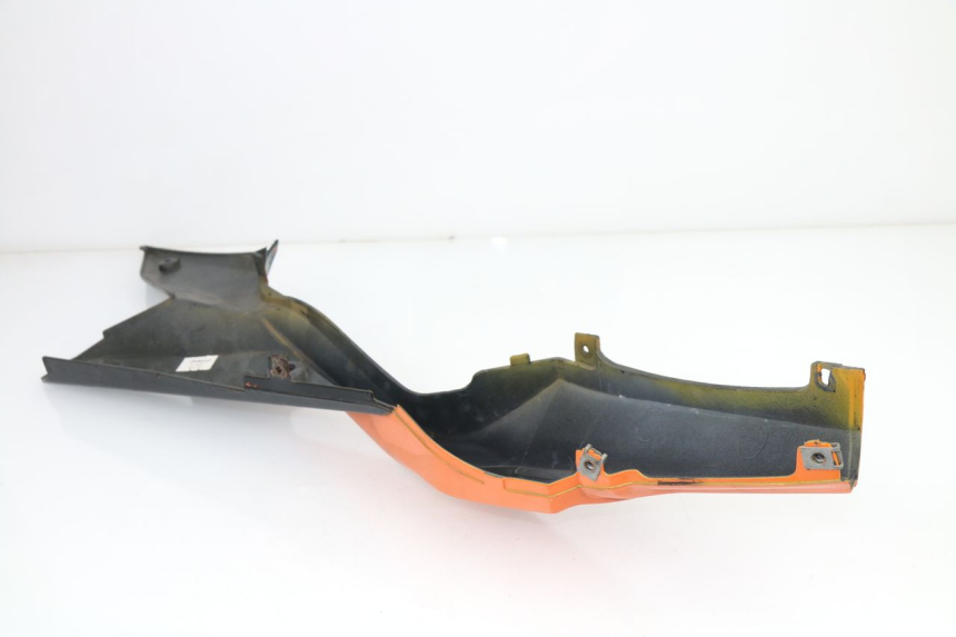 photo de VERKLEIDUNG HINTEN RECHTS RIEJU RS3 50 (2010 - 2018)