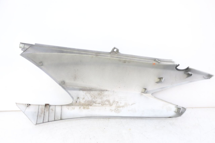 photo de VERKLEIDUNG HINTEN RECHTS HONDA SCV LEAD 100 (2003 - 2007)