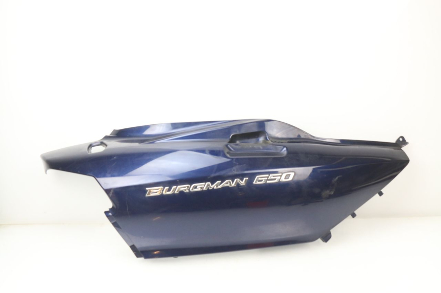 photo de VERKLEIDUNG HINTEN RECHTS SUZUKI BURGMAN 650 (2002 - 2004)