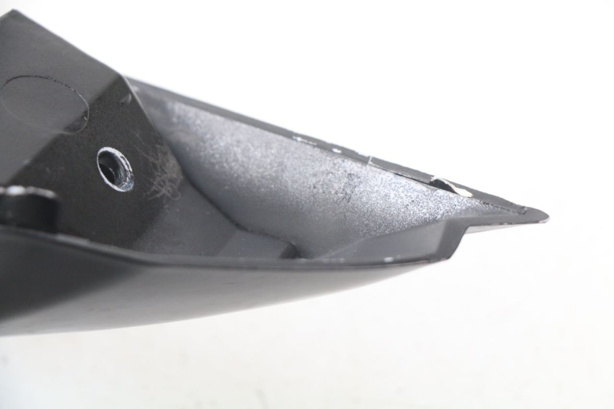 photo de VERKLEIDUNG HINTEN RECHTS SUZUKI GSX-R GSXR 750 (2011 - 2016)