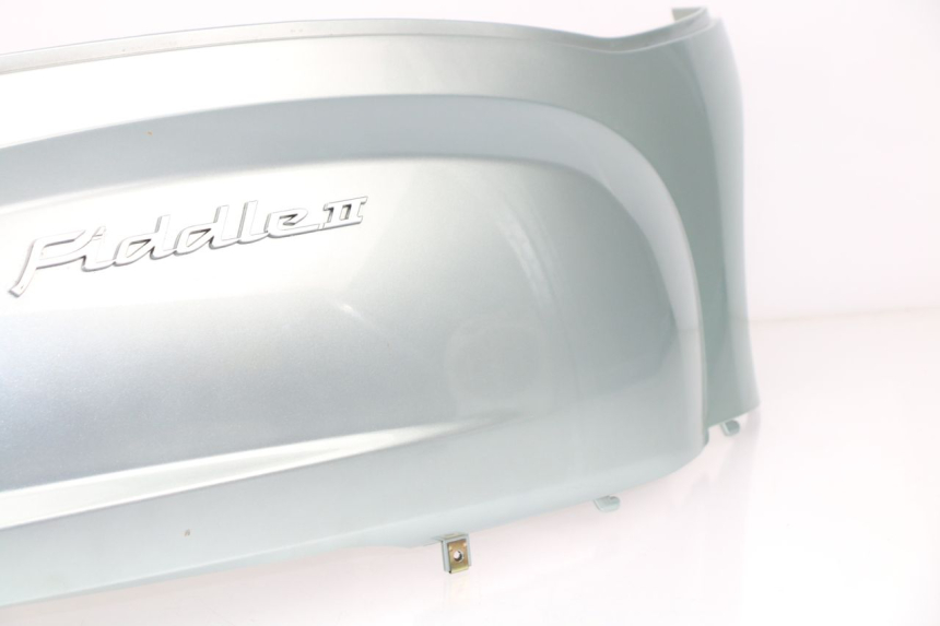 photo de VERKLEIDUNG HINTEN RECHTS SYM FIDDLE 2 125 (2010 - 2013)