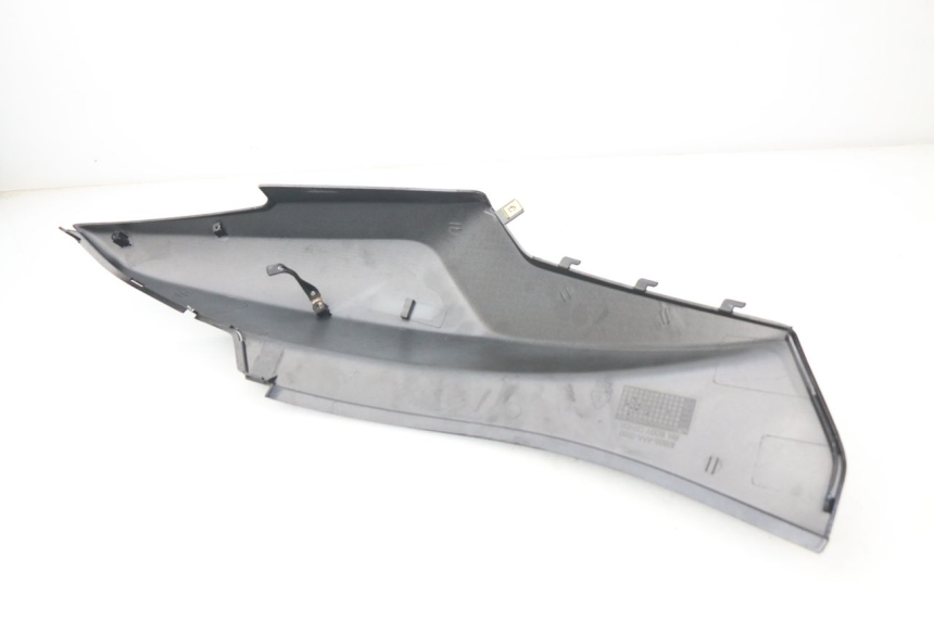 photo de VERKLEIDUNG HINTEN RECHTS SYM ORBIT 2 50 (2008 - 2014)