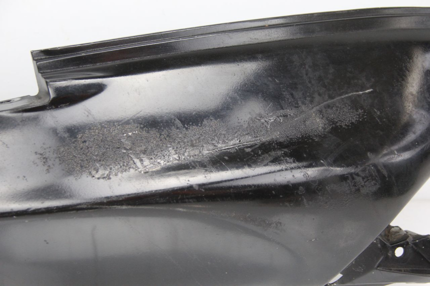 photo de VERKLEIDUNG HINTEN RECHTS SUZUKI UC EPICURO 125 (1999 - 2003)