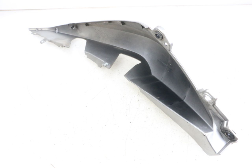 photo de RECHTER HINTERER KOTFLÜGEL YAMAHA XMAX X-MAX ABS 125 (2017 - 2020) - Zoom auf Gebrauchszustand