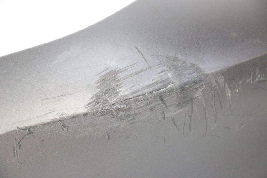 photo de VERKLEIDUNG HINTEN RECHTS YAMAHA XMAX X-MAX 125 (2021 - 2025)