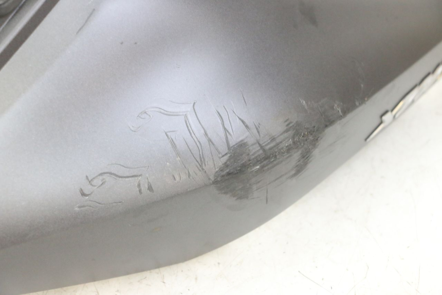 photo de VERKLEIDUNG HINTEN RECHTS YAMAHA XMAX X-MAX 125 (2021 - 2025)