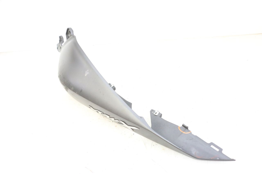 photo de VERKLEIDUNG HINTEN RECHTS YAMAHA XMAX X-MAX 125 (2021 - 2025)