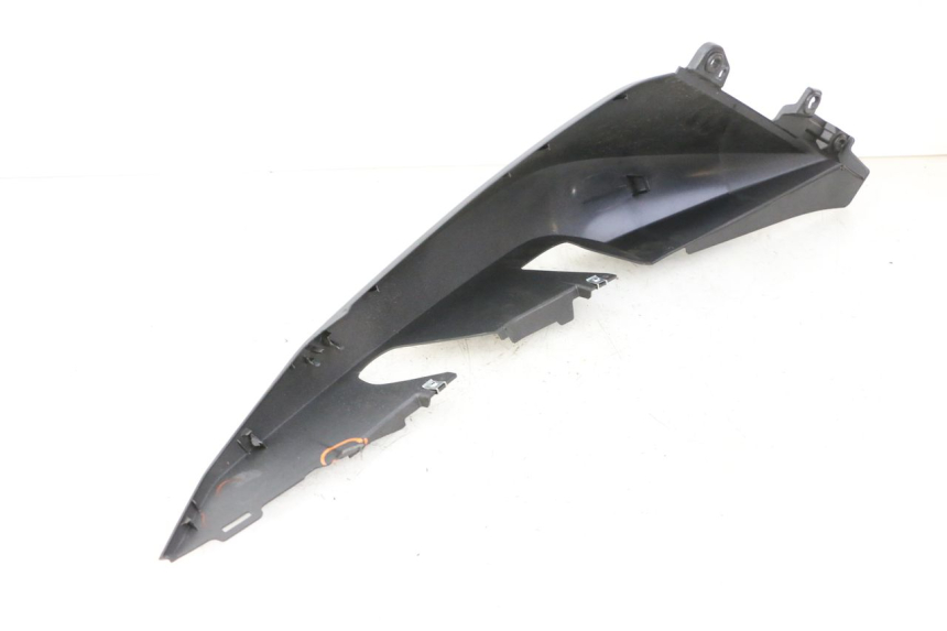 photo de VERKLEIDUNG HINTEN RECHTS YAMAHA XMAX X-MAX 125 (2021 - 2025)