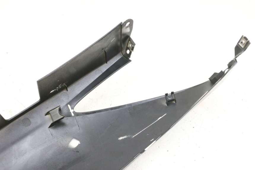 photo de VERKLEIDUNG HINTEN RECHTS YAMAHA X-MAX XMAX 125 (2010 - 2014)