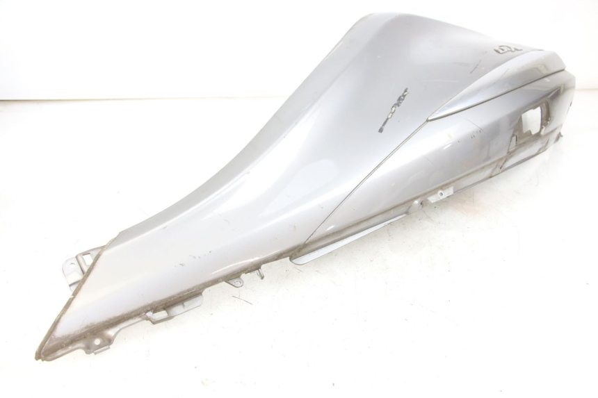 photo de VERKLEIDUNG HINTEN RECHTS PIAGGIO X10 125 (2012 - 2017)