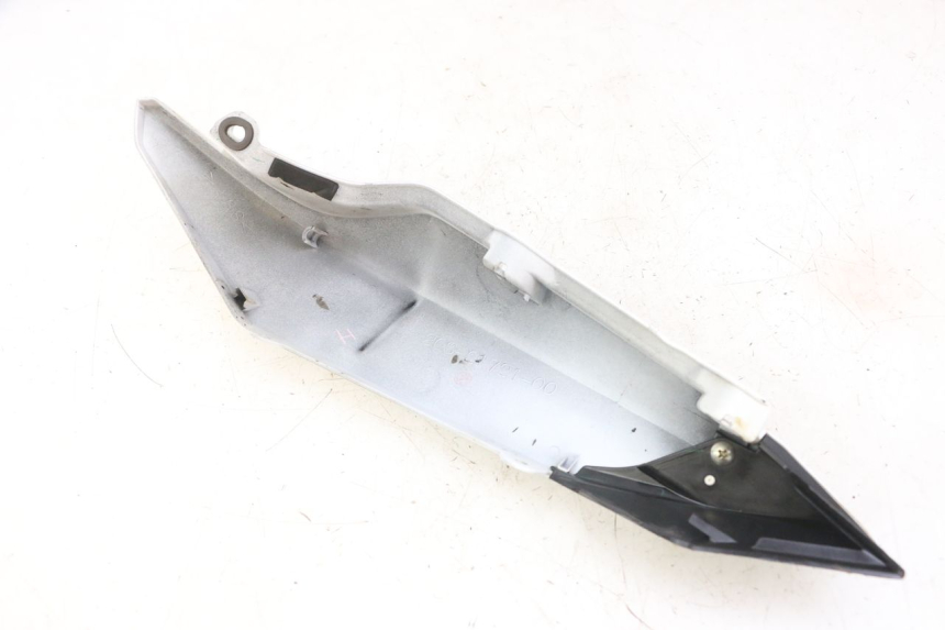 photo de VERKLEIDUNG HINTEN RECHTS YAMAHA XJ6 ABS 600 (2008 - 2016)