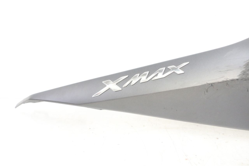 photo de VERKLEIDUNG HINTEN RECHTS YAMAHA XMAX X-MAX 125 (2021 - 2025)