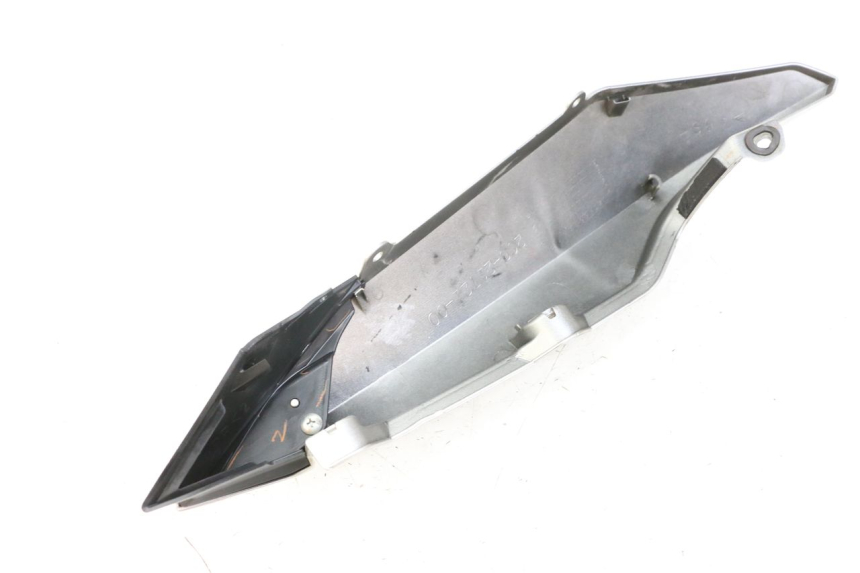 photo de VERKLEIDUNG HINTEN RECHTS YAMAHA XJ6 ABS 600 (2008 - 2016)