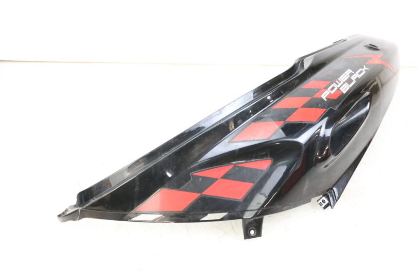 photo de HINTERE LINKE SEITENVERKLEIDUNG DAELIM A-FOUR 2T 50 (2005 - 2012)