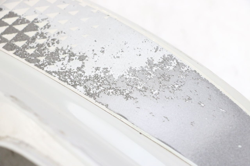 photo de LINKS HINTEN KYMCO AGILITY 4T 50 (2018 - 2022) - Detailansicht des Bauteils