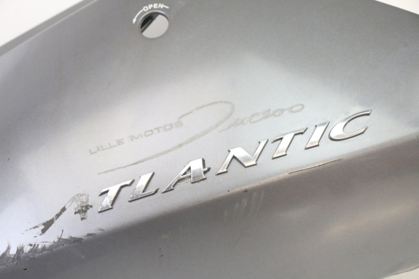 photo de VERKLEIDUNG HINTEN LINKS APRILIA ATLANTIC 125 (2003 - 2009)