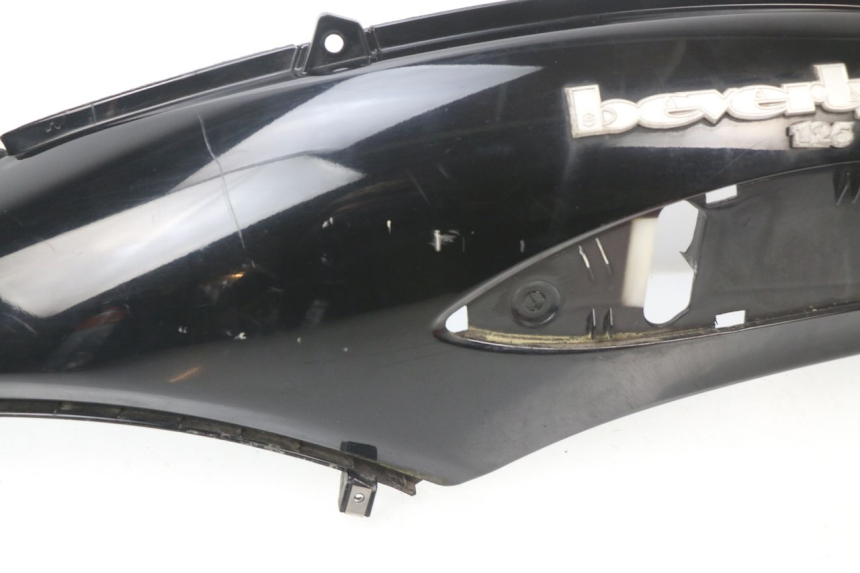 photo de VERKLEIDUNG HINTEN LINKS PIAGGIO BEVERLY 125 (1998 - 2005)
