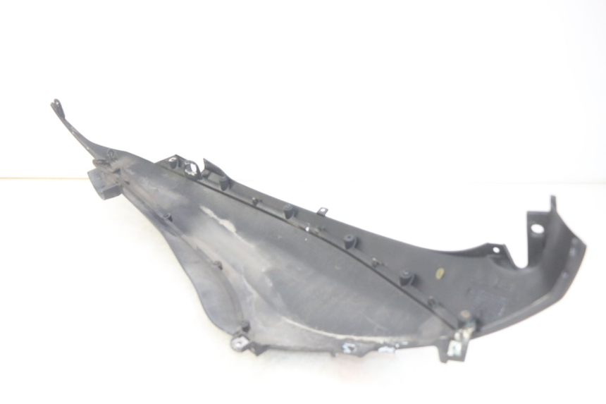 photo de HINTERE LINKE SEITENVERKLEIDUNG PIAGGIO BEVERLY 125 (2010 - 2015)