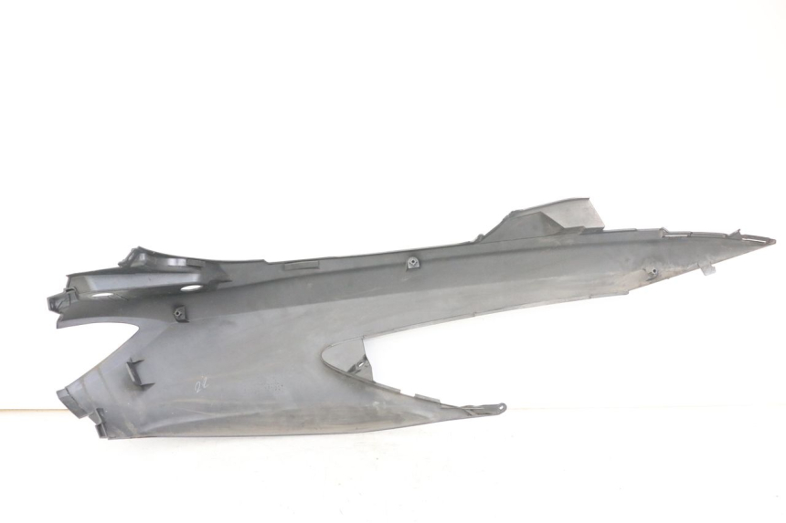 photo de VERKLEIDUNG HINTEN LINKS SUZUKI BURGMAN 125 (2018 - 2021)