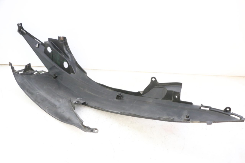 photo de VERKLEIDUNG HINTEN LINKS SUZUKI BURGMAN 125 (2007 - 2014)