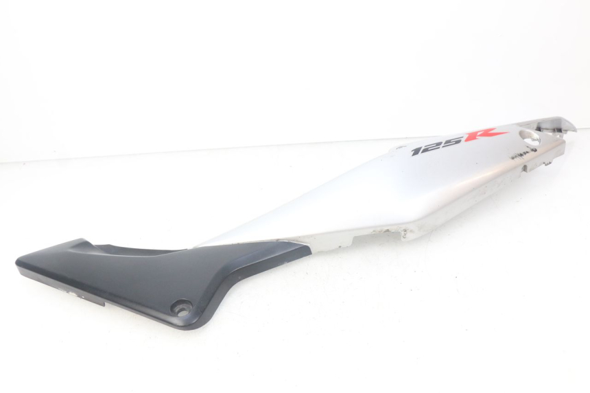 photo de VERKLEIDUNG HINTEN LINKS HONDA CBR R 125 (2003 - 2006)