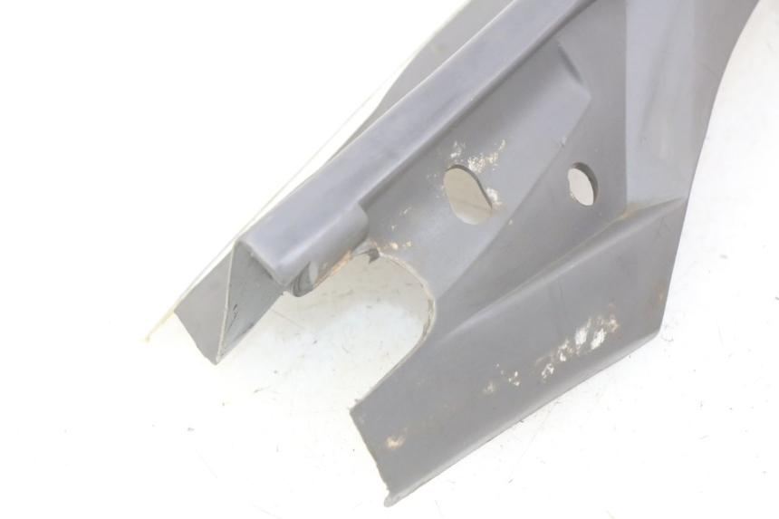 photo de LINKES HINTERES SEITENTEIL SUZUKI CP 80 (1985 - 1996)