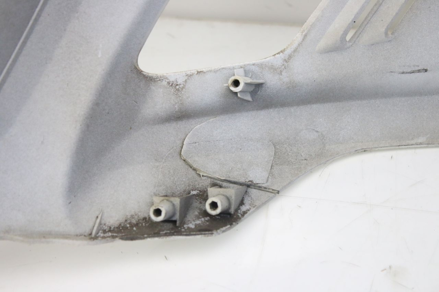 photo de HINTERE LINKE SEITENVERKLEIDUNG SYM FIDDLE 2 50 (2008 - 2013)