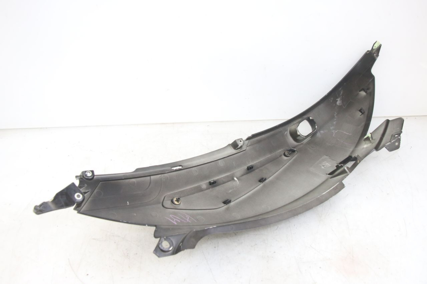 photo de VERKLEIDUNG HINTEN LINKS PEUGEOT GEOPOLIS RS 125 (2007 - 2009)