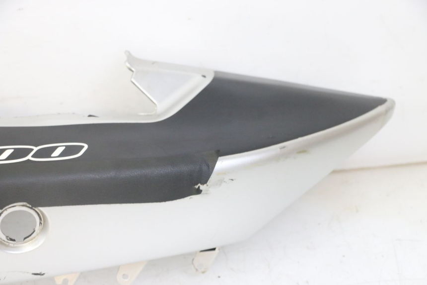 photo de VERKLEIDUNG HINTEN LINKS SUZUKI GS GSE 500 (2001 - 2003)