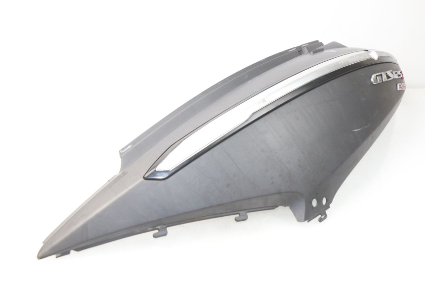 photo de VERKLEIDUNG HINTEN LINKS SYM GTS EVO 125 (2009 - 2013)