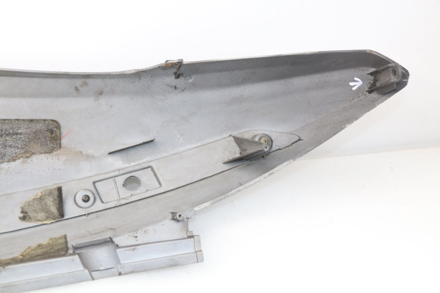 photo de VERKLEIDUNG HINTEN LINKS SYM GTS EVO 125 (2009 - 2013)