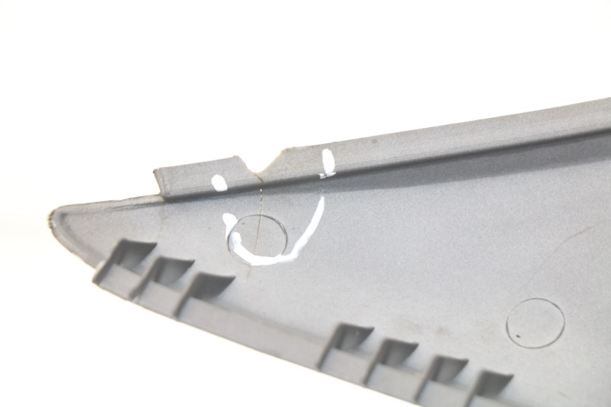 photo de VERKLEIDUNG HINTEN LINKS SYM GTS EVO 125 (2009 - 2013)