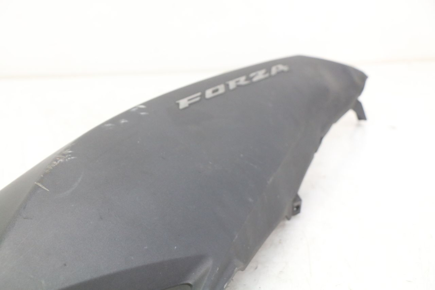 photo de LINKES HINTERES SEITENTEIL HONDA FORZA 125 (2015 - 2016)