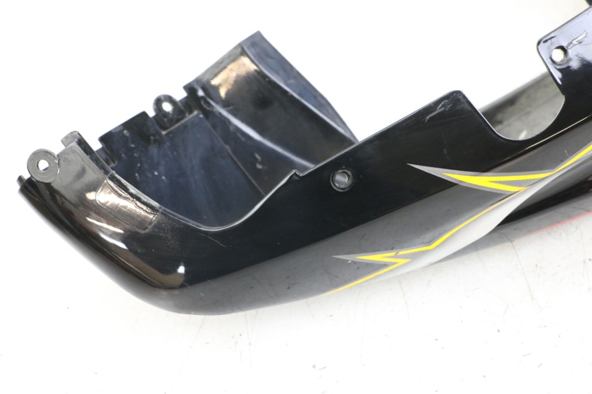 photo de VERKLEIDUNG HINTEN LINKS HYOSUNG GTR 125 (2006 - 2008)