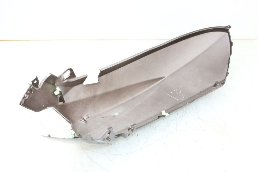 photo de LINKES HINTERES SEITENTEIL PEUGEOT KISBEE 2T 50 (2010 - 2017) - Technische Nahaufnahme