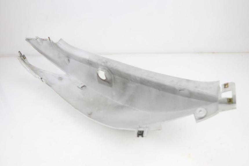 photo de VERKLEIDUNG HINTEN LINKS KYMCO XCITING 500 (2007 - 2010)