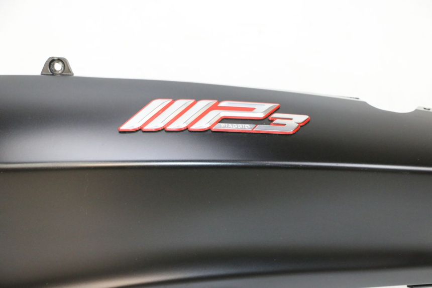 photo de VERKLEIDUNG HINTEN LINKS PIAGGIO MP3 HPE 300 (2019 - 2026) - Charakteristische Merkmale